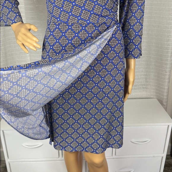 LAUNDY BY SHElLLI SEGAL BEAUTIFUL DRESS, SIZE MEDIUM - Picture 8 of 11